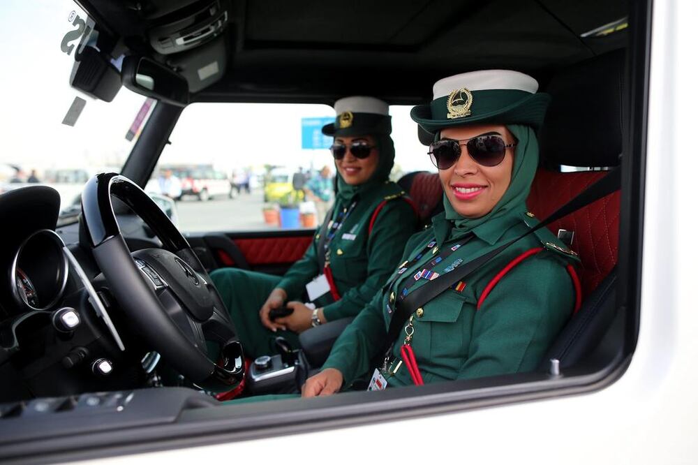 پلیس زن امارات
